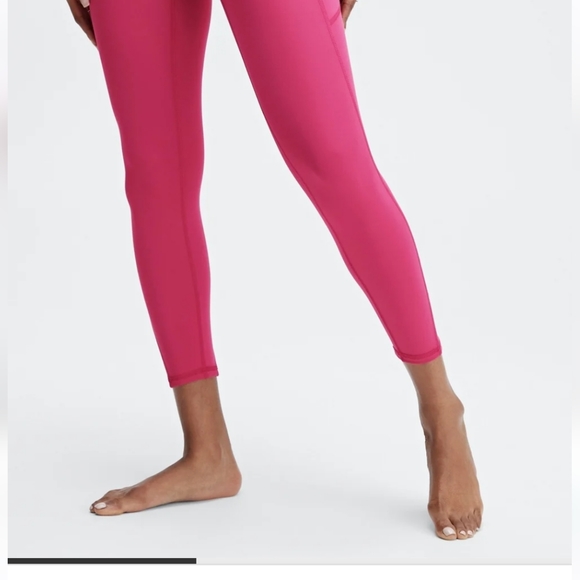 Fabletics Oasis High-Waisted 7/8 Leggings - Picture 3 of 11